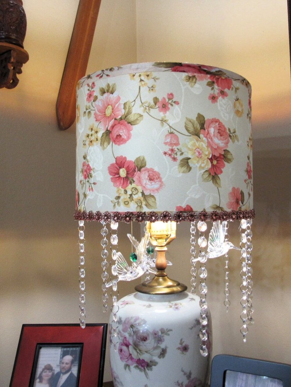 VICTORIAN SHABBY CHIC LAMP SHADE + 3 HANGING LAMP BIRDS PINK RED FLORAL